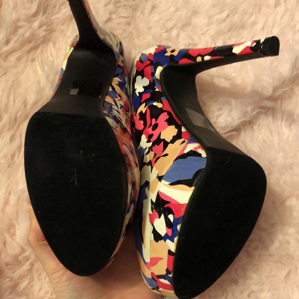 Multicolor heels - Picture 3 of 5